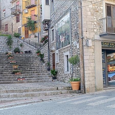 Вилла La Casa Del Custode Caccamo Экстерьер фото